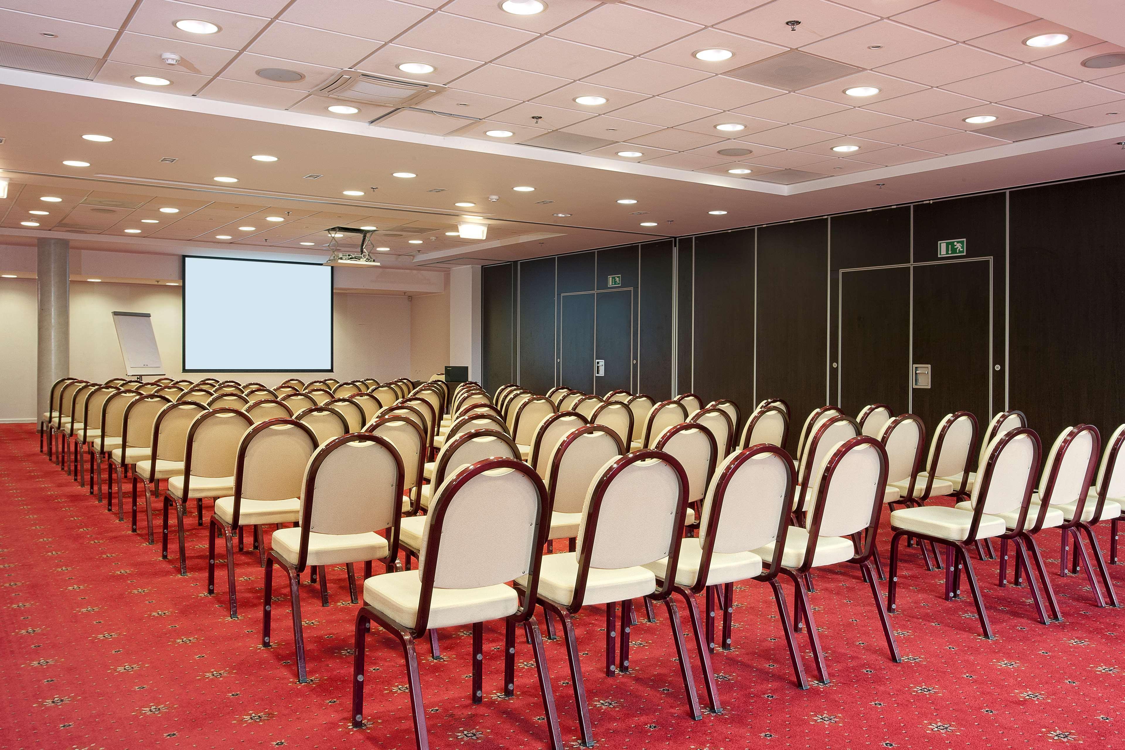 Park By Radisson Meriton Conference & Hotel