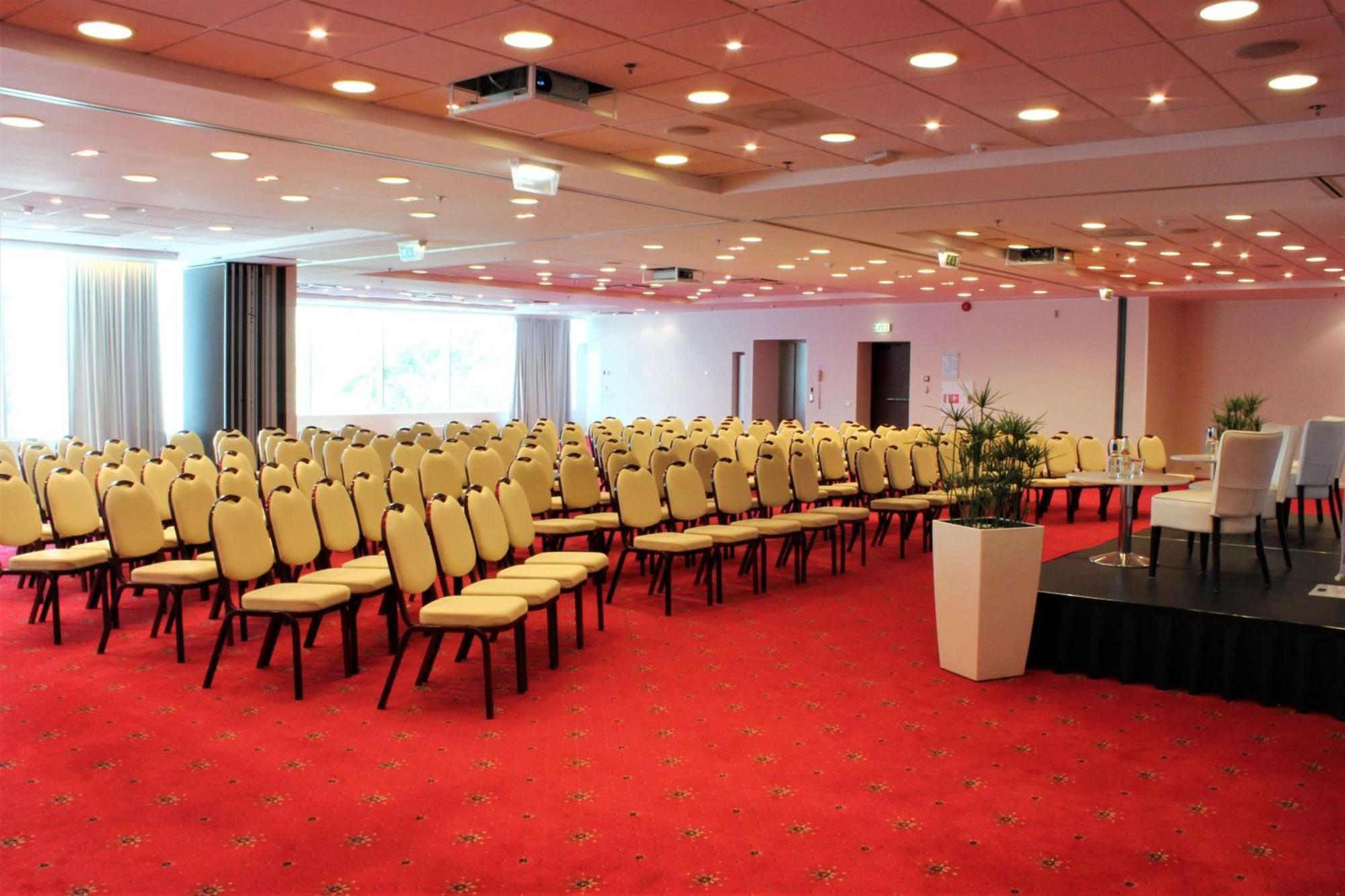 Park By Radisson Meriton Conference & Hotel